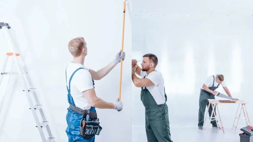 Diferença entre mão de obra com e sem acabamento