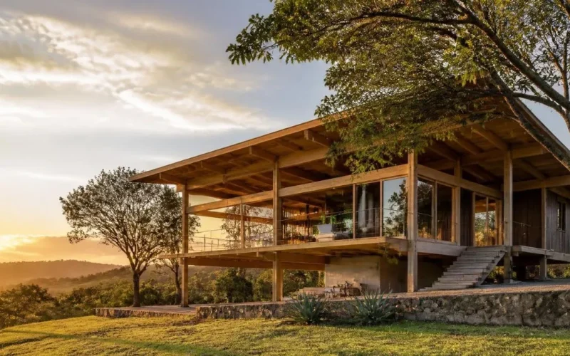Casa em CLT no Interior de SP Substitui Concreto por Madeira
