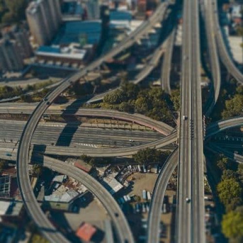 Infraestrutura Urbana e Mobilidade: Desafios e Oportunidades para Cidades Modernas