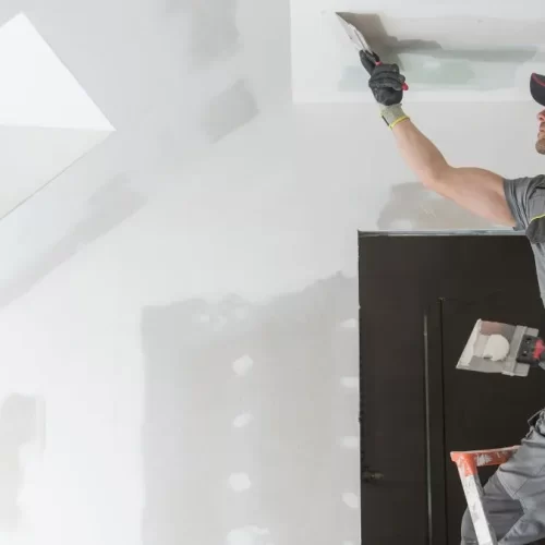 Diferença entre mão de obra com e sem acabamento (e o impacto no preço)