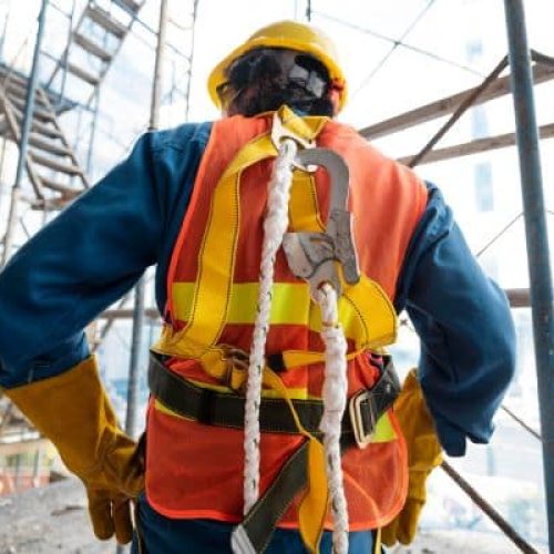 Segurança na Construção Civil: Como Reduzir Acidentes em Canteiros de Obras no Brasil